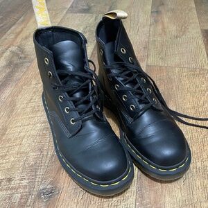 Dr Martens  boots